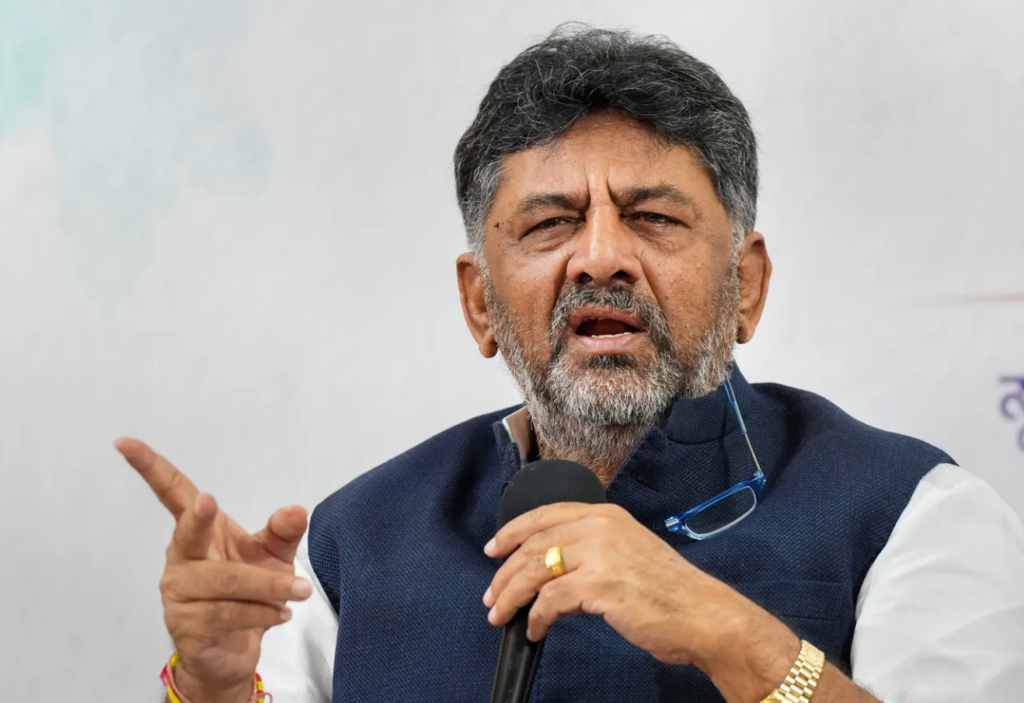 कर्नाटक CM डीके शिवकुमार की IT कंपनियों को चेतावनी, कन्नड़ युवाओं पर क्या बोले?