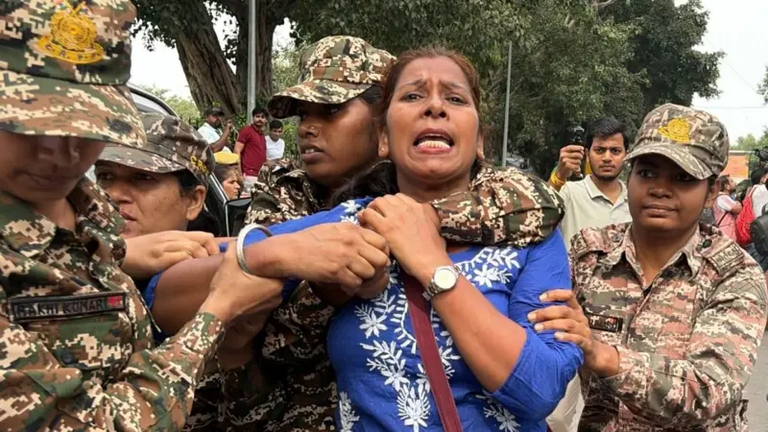 दिल्ली में प्रदर्शन पर कार्रवाई को लेकर सुप्रीम कोर्ट की विशेष सुनवाई, हिरासत और मेट्रो बंदी पर दिए अहम निर्देश